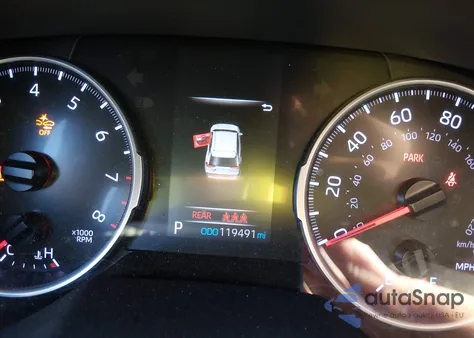 2020 Toyota Rav4 Le z USA, uszkodzony, nr VIN JTMH1RFV8LD047295